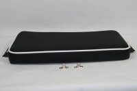 Kotflügelkissen schwarz, Keder weiß,gerade