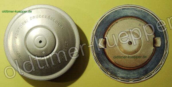 Kühlerdeckel für IHC Mc Cormick D-Serie